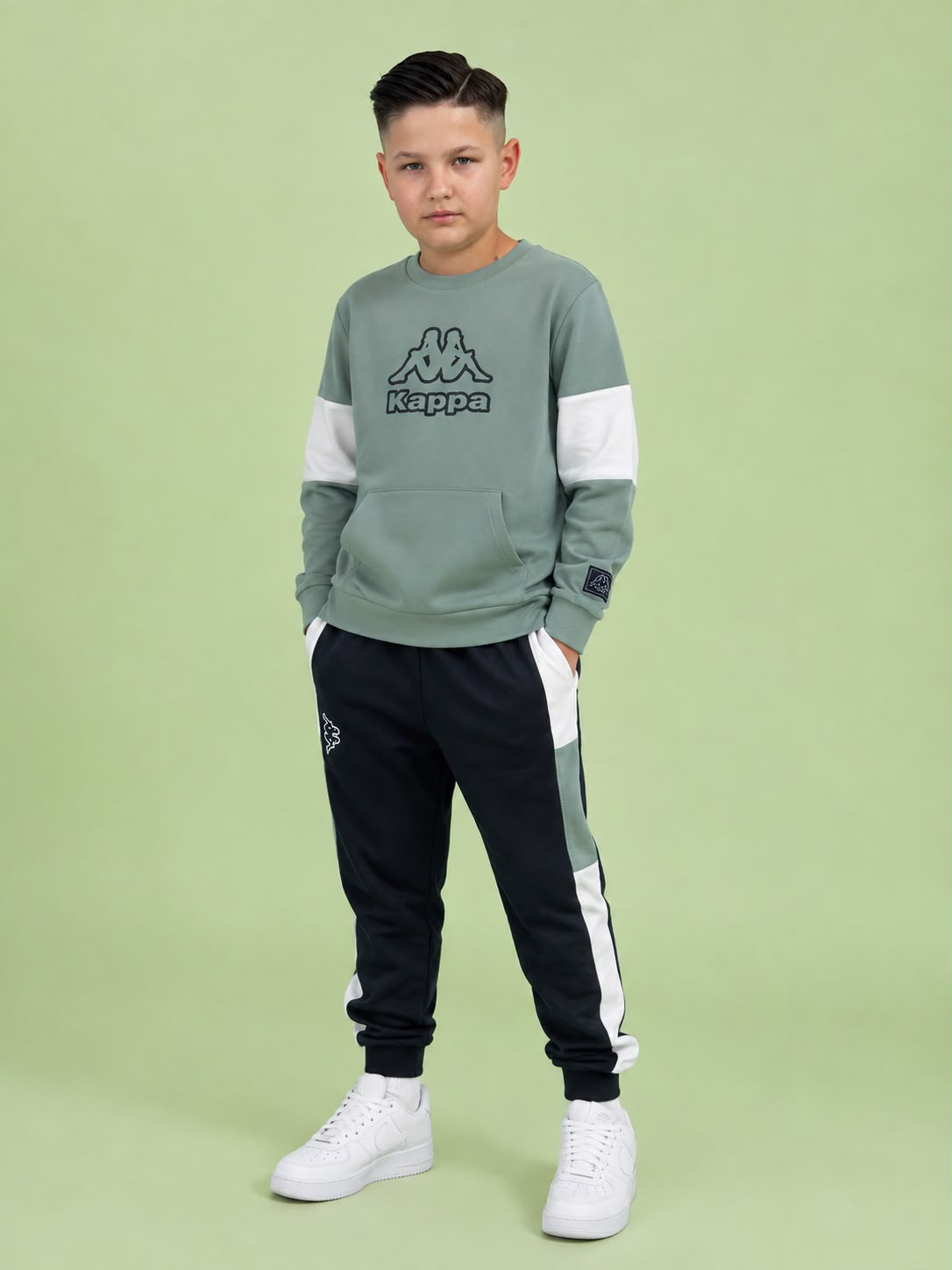 Boy 8/14 Anni